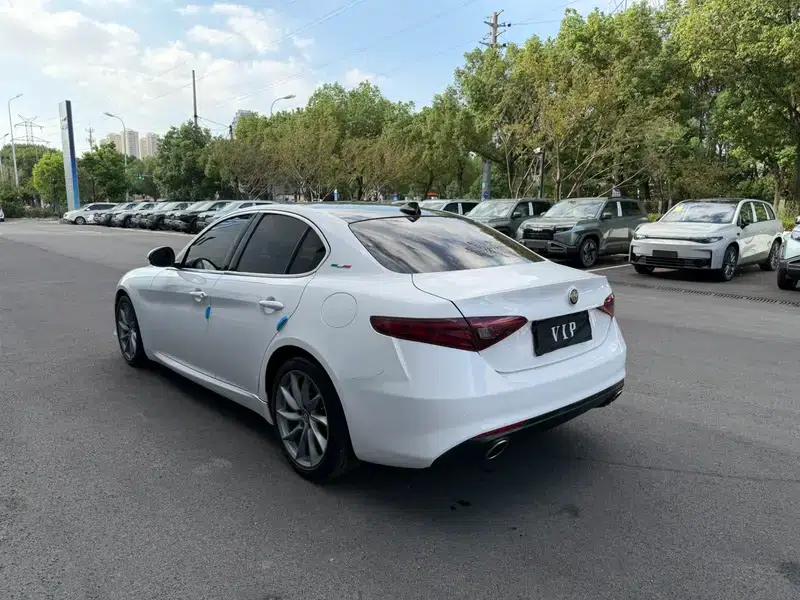 Giulia Juliet 2020 2.0T 280HP Luxury Edition — миниатюра 4