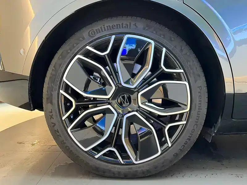 Avita 11 2022 Model, Extended Range Dual Motor Luxury Edition, 4-Seater — миниатюра 13