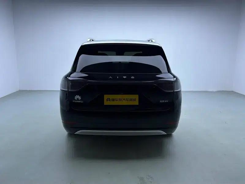 Wenjie M9 2024 Ultra Range Extended 6-Seater — миниатюра 6
