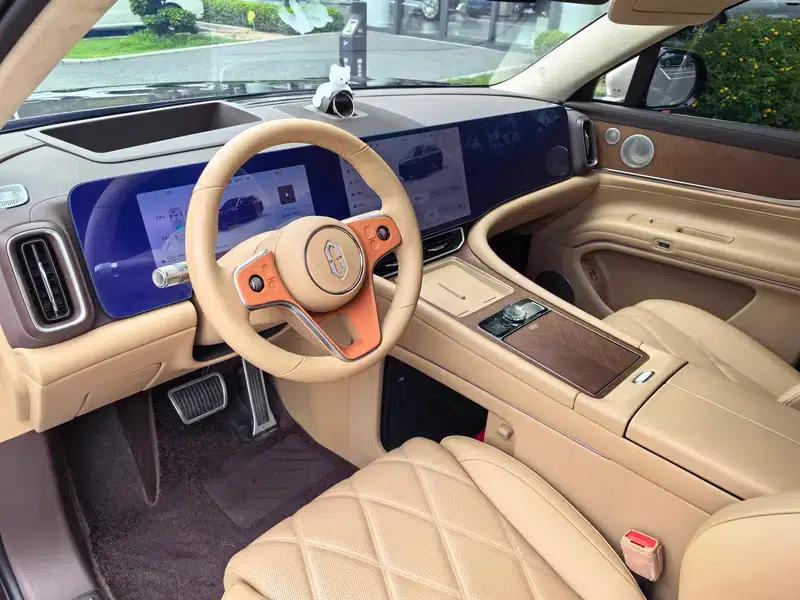Wenjie M9 2025 Ultra Range Extended 5-Seat Version (192-line LiDAR) — миниатюра 11
