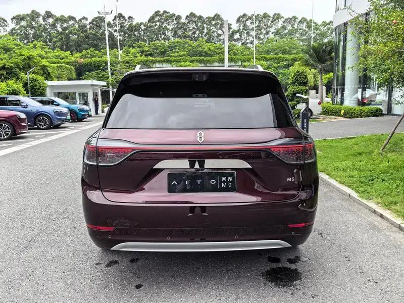 Wenjie M9 2025 Ultra Range Extended 5-Seat Version (192-line LiDAR) — миниатюра 6