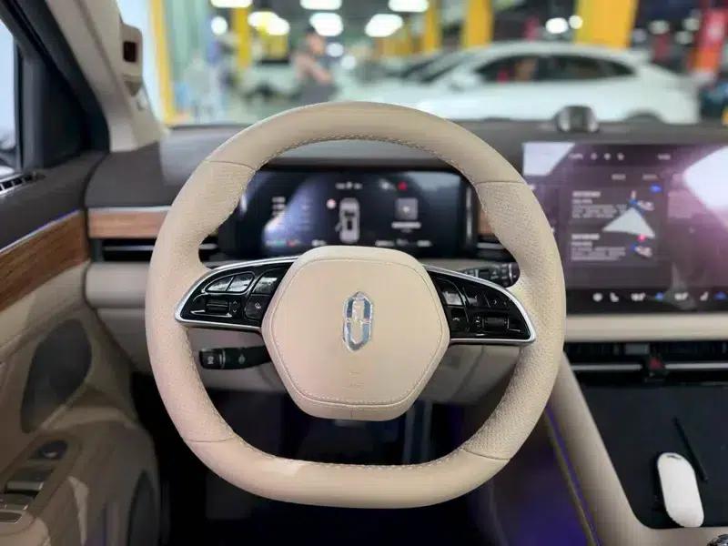 Wenjie M7 2024 Max 5-seater 4WD Intelligent Driving Edition — миниатюра 10