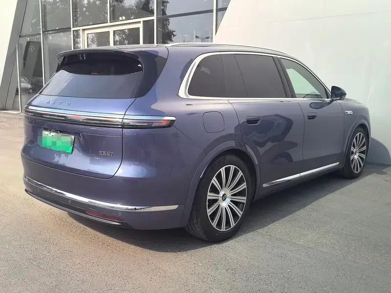 Wenjie M7 2026 Extended Range Ultra 6-Seat 4WD (192-line LiDAR) — миниатюра 3
