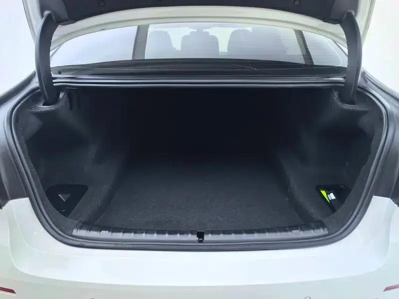 BMW 5 Series 2021 530Li Luxury Package — миниатюра 31