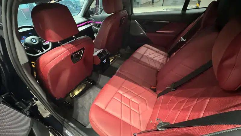 2024 BMW 5 Series 530Li Leading Edition M Sport Package — миниатюра 20