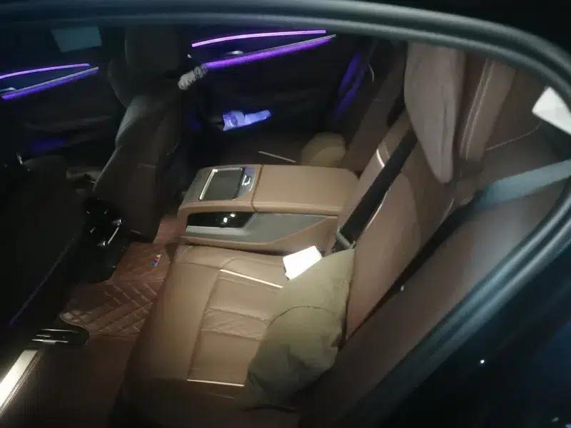 2022 BMW 5 Series Facelift 530Li Luxury M Sport Package — миниатюра 9