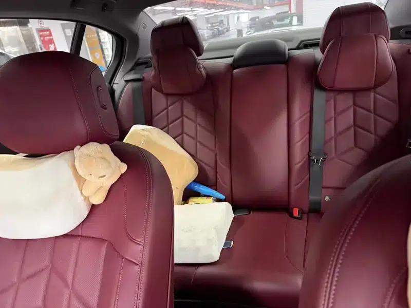 2024 BMW 5 Series 525Li M Sport Package — миниатюра 12