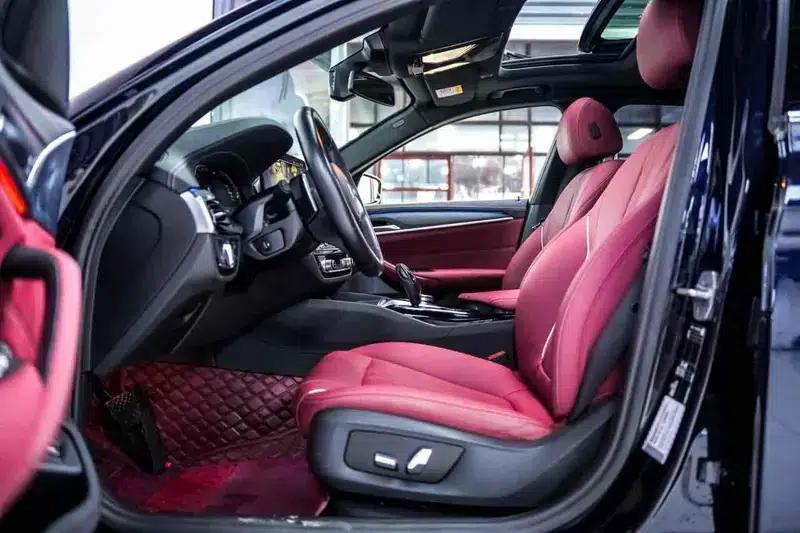 2023 BMW 5 Series Facelift 530Li Leading Edition M Sport Package — миниатюра 11