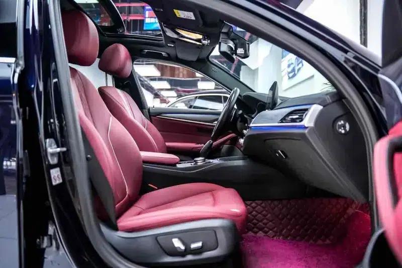 2023 BMW 5 Series Facelift 530Li Leading Edition M Sport Package — миниатюра 13