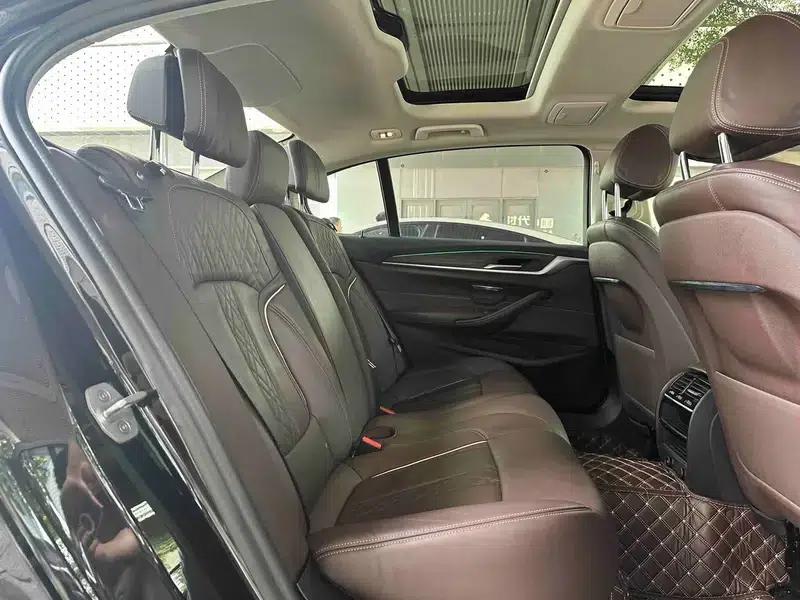 BMW 5 Series 2019 530Li Leading Luxury Package — миниатюра 20