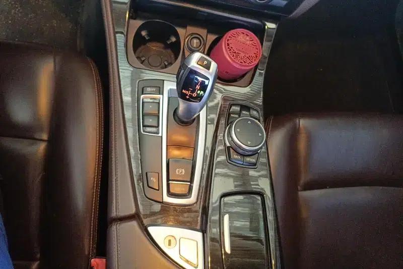 2017 BMW 5 Series 525Li Luxury Design Package — миниатюра 14
