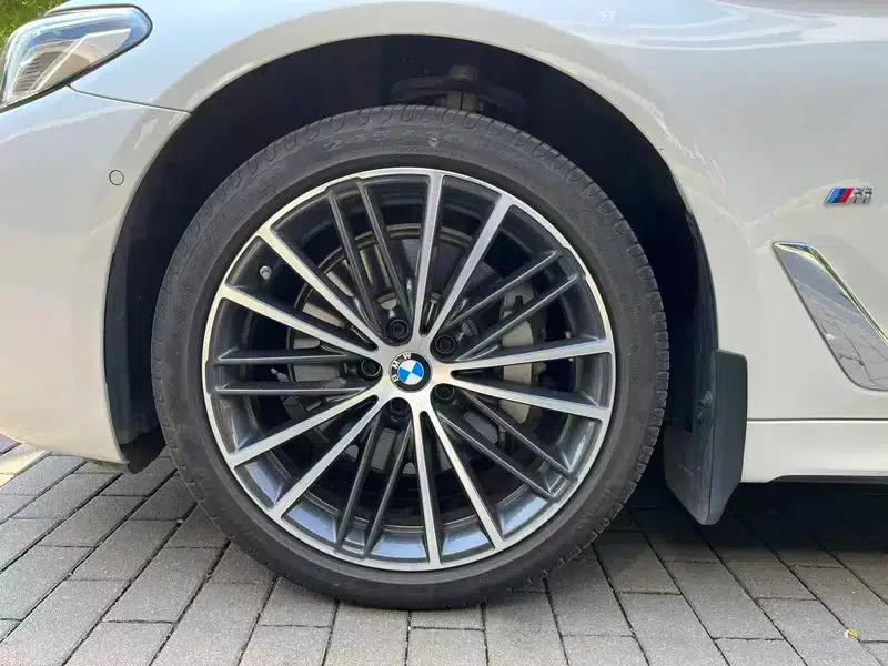 2023 BMW 5 Series Facelift 530Li Leading Edition M Sport Package — миниатюра 5