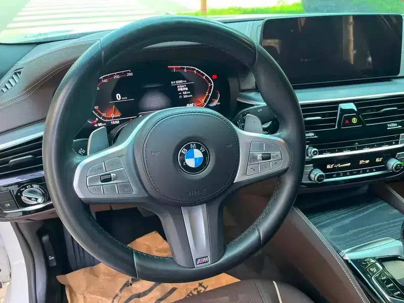 2023 BMW 5 Series Facelift 530Li Leading Edition M Sport Package — миниатюра 9