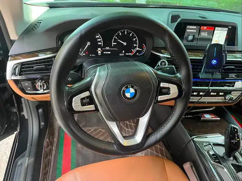 BMW 5 Series 2018 528Li Launch Special Edition — миниатюра 6