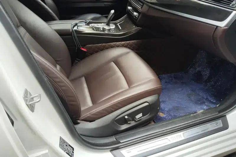 2017 BMW 5 Series 525Li Luxury Design Package — миниатюра 10