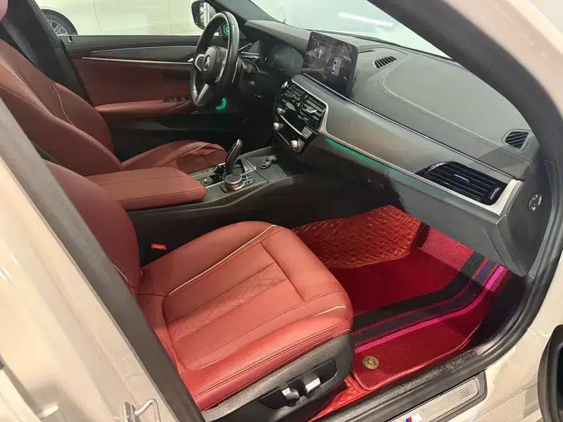 2021 BMW 5 Series 530Li Leading Edition M Sport Package — миниатюра 8