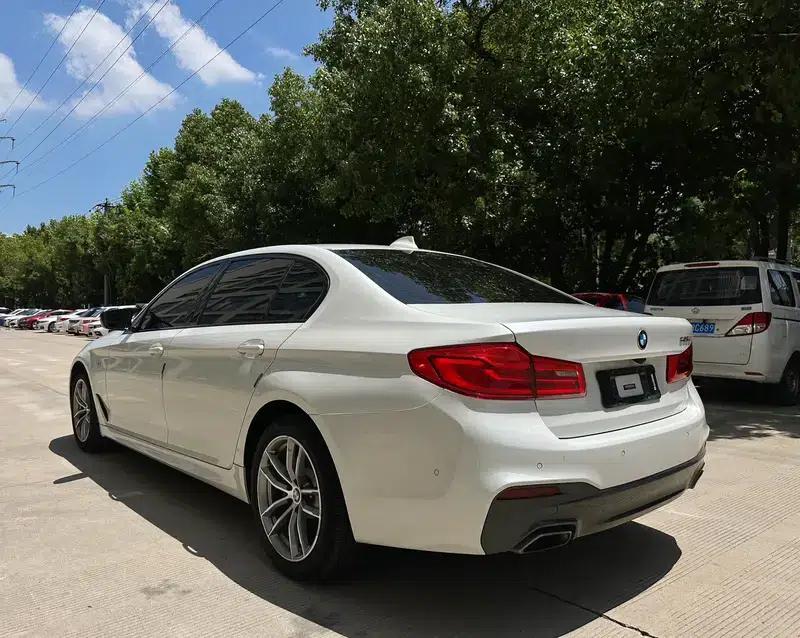 2019 BMW 5 Series 525Li M Sport Package — миниатюра 5