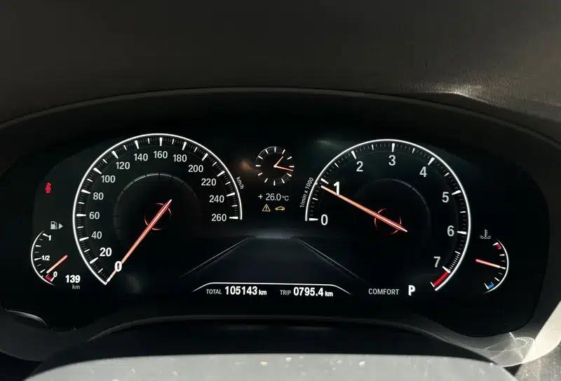 2019 BMW 5 Series 525Li M Sport Package — миниатюра 10