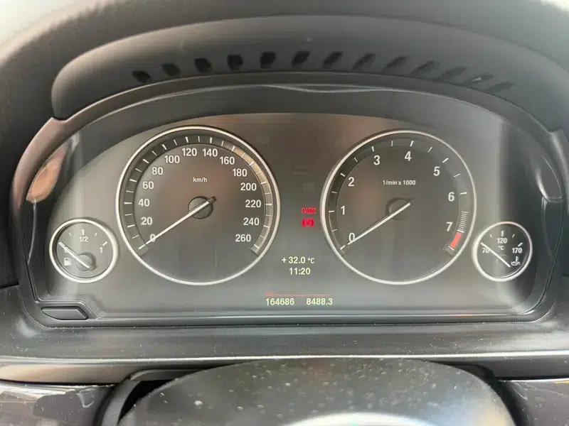2014 BMW 5 Series 520Li Elegant Edition — миниатюра 12