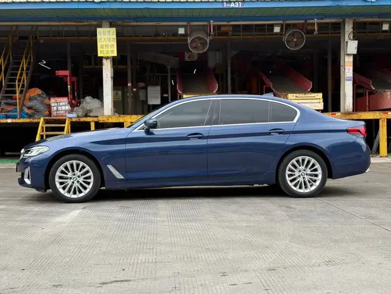 2021 BMW 5 Series 525Li Luxury Package — миниатюра 3