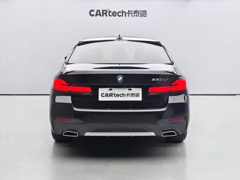 2023 BMW 5 Series 530Li Leading Edition M Sport Package — миниатюра 4