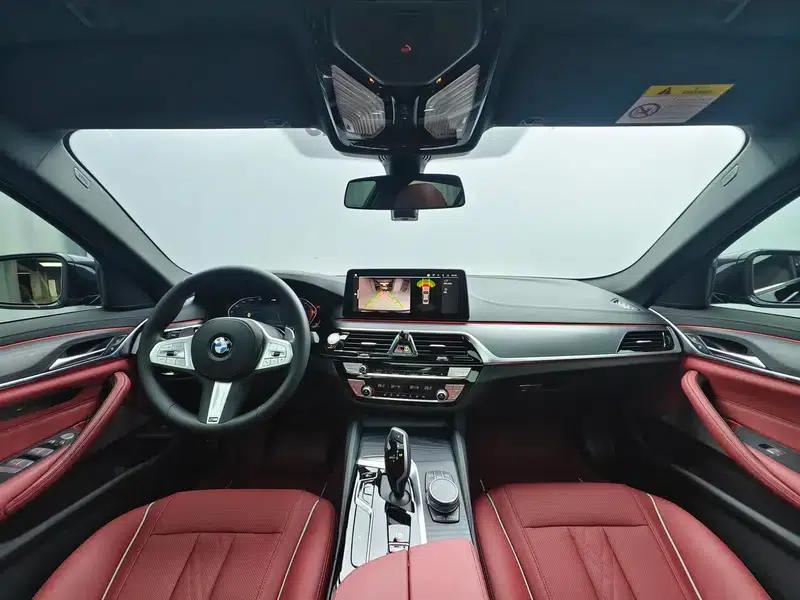 2023 BMW 5 Series 530Li Leading Edition M Sport Package — миниатюра 6
