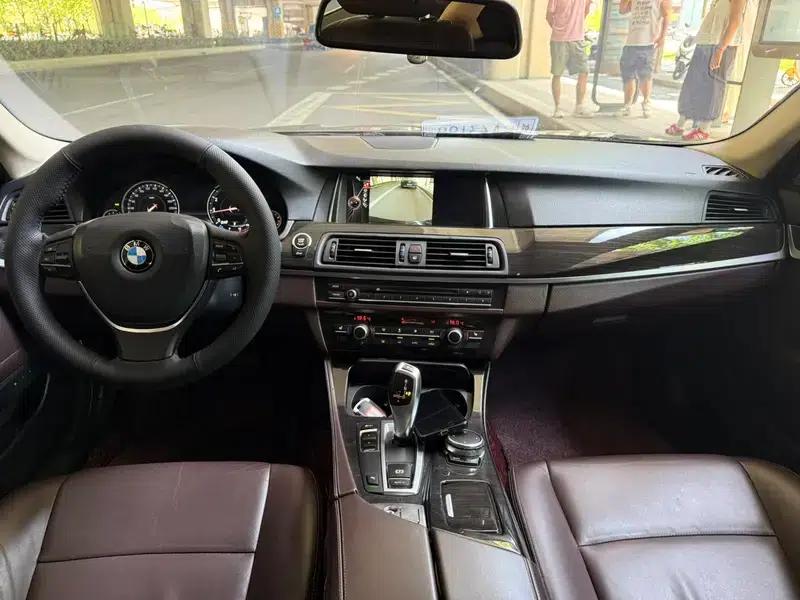 2017 BMW 5 Series 525Li Luxury Design Package — миниатюра 6