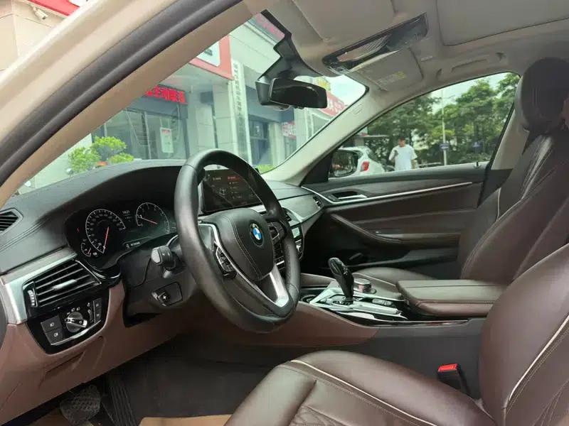 BMW 5 Series 2020 530Li Leading Luxury Package — миниатюра 20