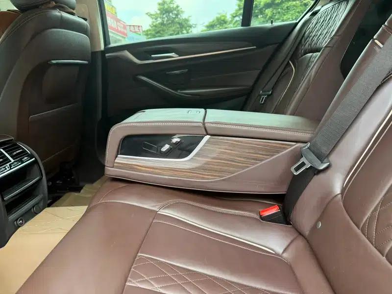 BMW 5 Series 2020 530Li Leading Luxury Package — миниатюра 27