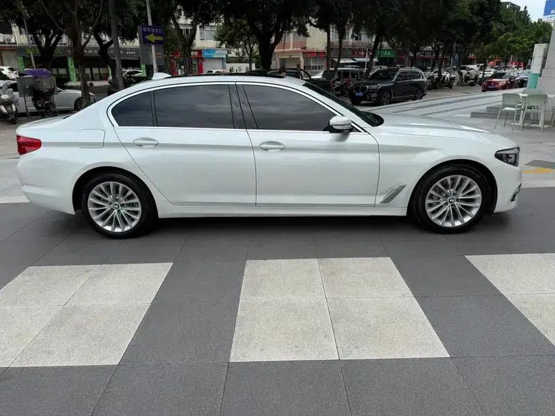 BMW 5 Series 2020 530Li Leading Luxury Package — миниатюра 8