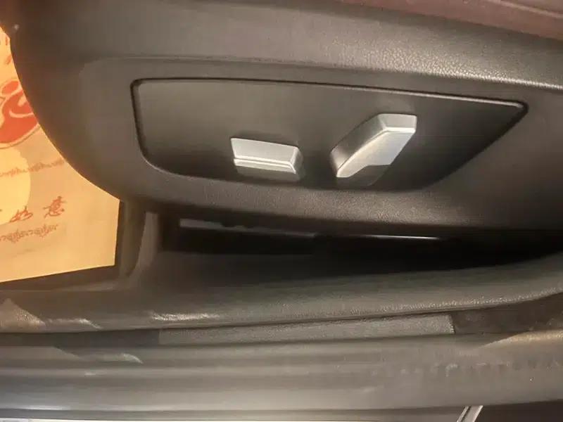 2022 BMW 5 Series Facelift 530Li Leading Edition M Sport Package — миниатюра 13