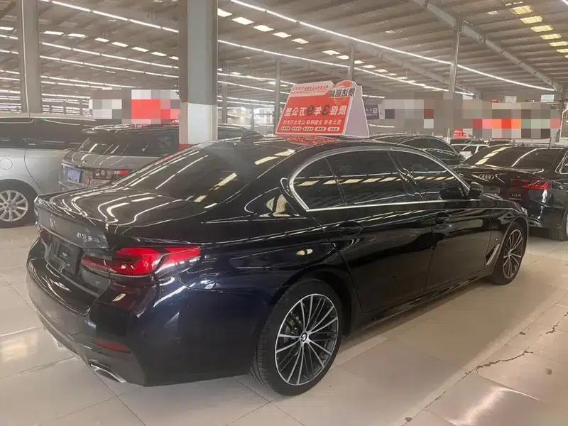 2022 BMW 5 Series Facelift 530Li Leading Edition M Sport Package — миниатюра 6