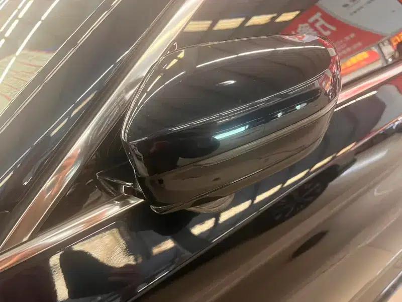 2022 BMW 5 Series Facelift 530Li Leading Edition M Sport Package — миниатюра 9