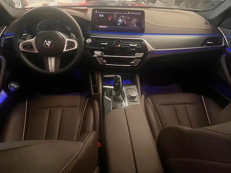 2022 BMW 5 Series Facelift 530Li Leading Edition M Sport Package — миниатюра 10