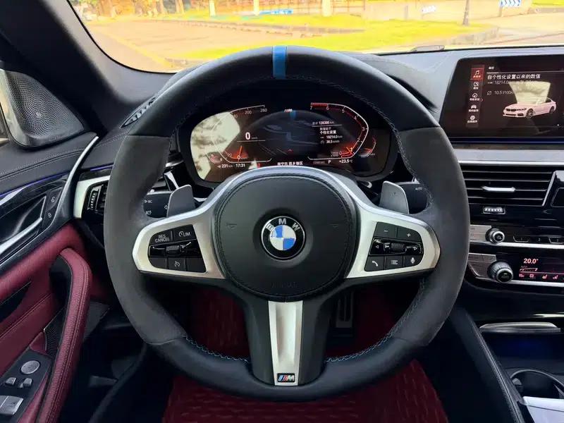 2020 BMW 5 Series 530Li Luxury M Sport Package — миниатюра 10