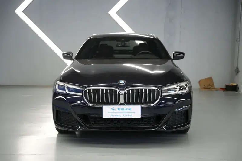 2022 BMW 5 Series Facelift 530Li Leading Edition M Sport Package — миниатюра 2