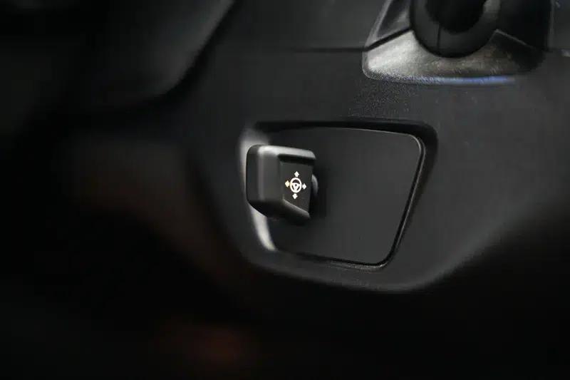 2022 BMW 5 Series Facelift 530Li Leading Edition M Sport Package — миниатюра 9
