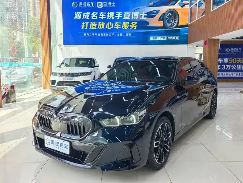 2025 BMW 5 Series 530Li Leading Edition M Sport Package — миниатюра 1