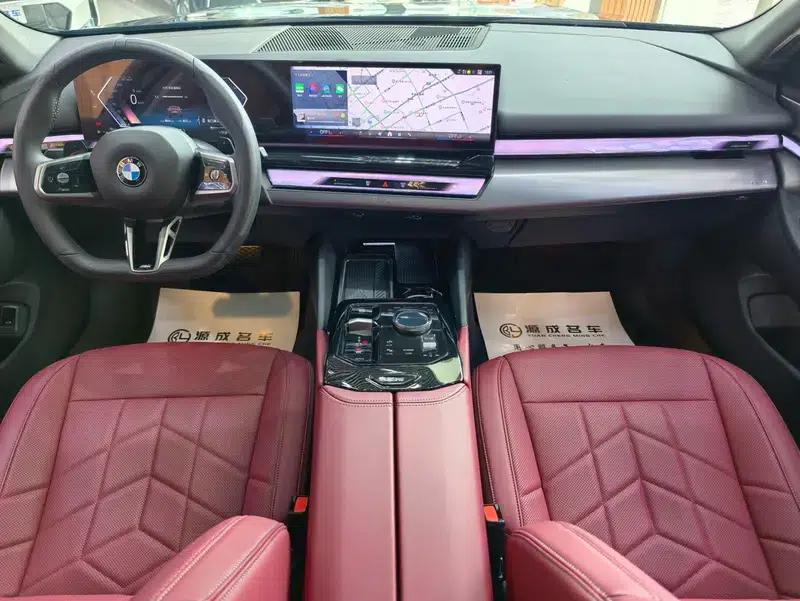 2025 BMW 5 Series 530Li Leading Edition M Sport Package — миниатюра 9