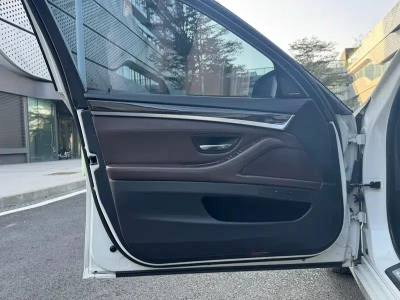 2014 BMW 5 Series 525Li Luxury Design Package — миниатюра 31