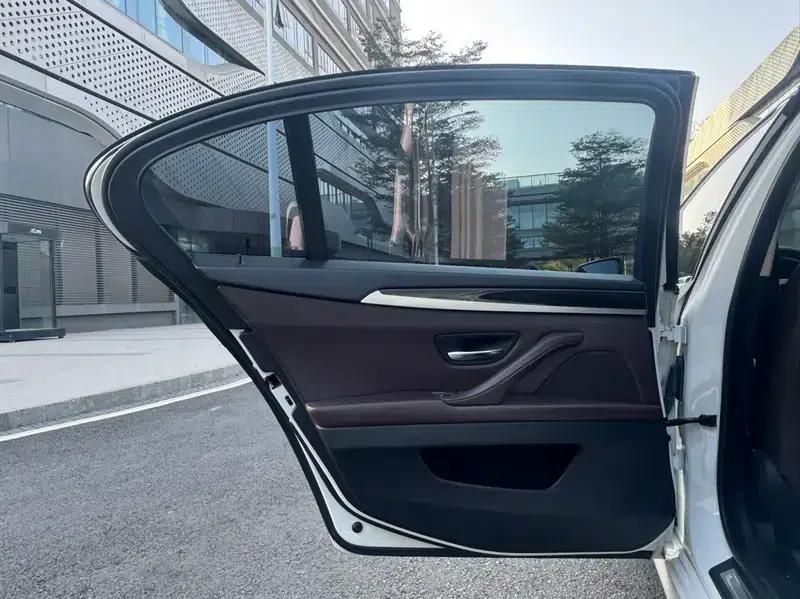 2014 BMW 5 Series 525Li Luxury Design Package — миниатюра 32
