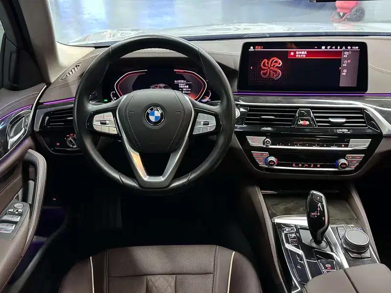 2021 BMW 5 Series 525Li Luxury Package — миниатюра 27