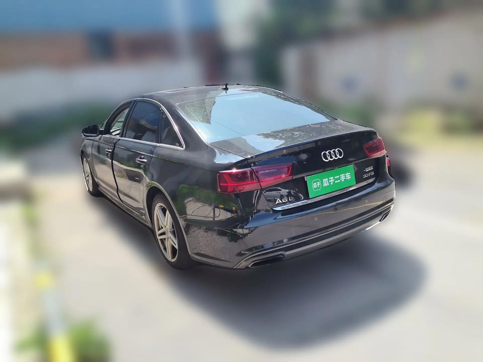 Audi A6L 2018 30th Anniversary Edition 30 FSI Style Model — миниатюра 4