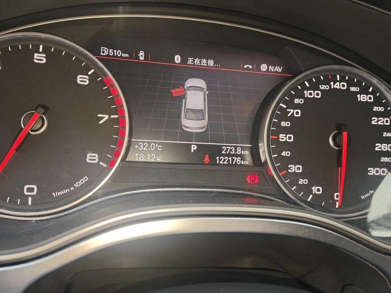 Audi A6L 2014 TFSI Standard Model — миниатюра 11