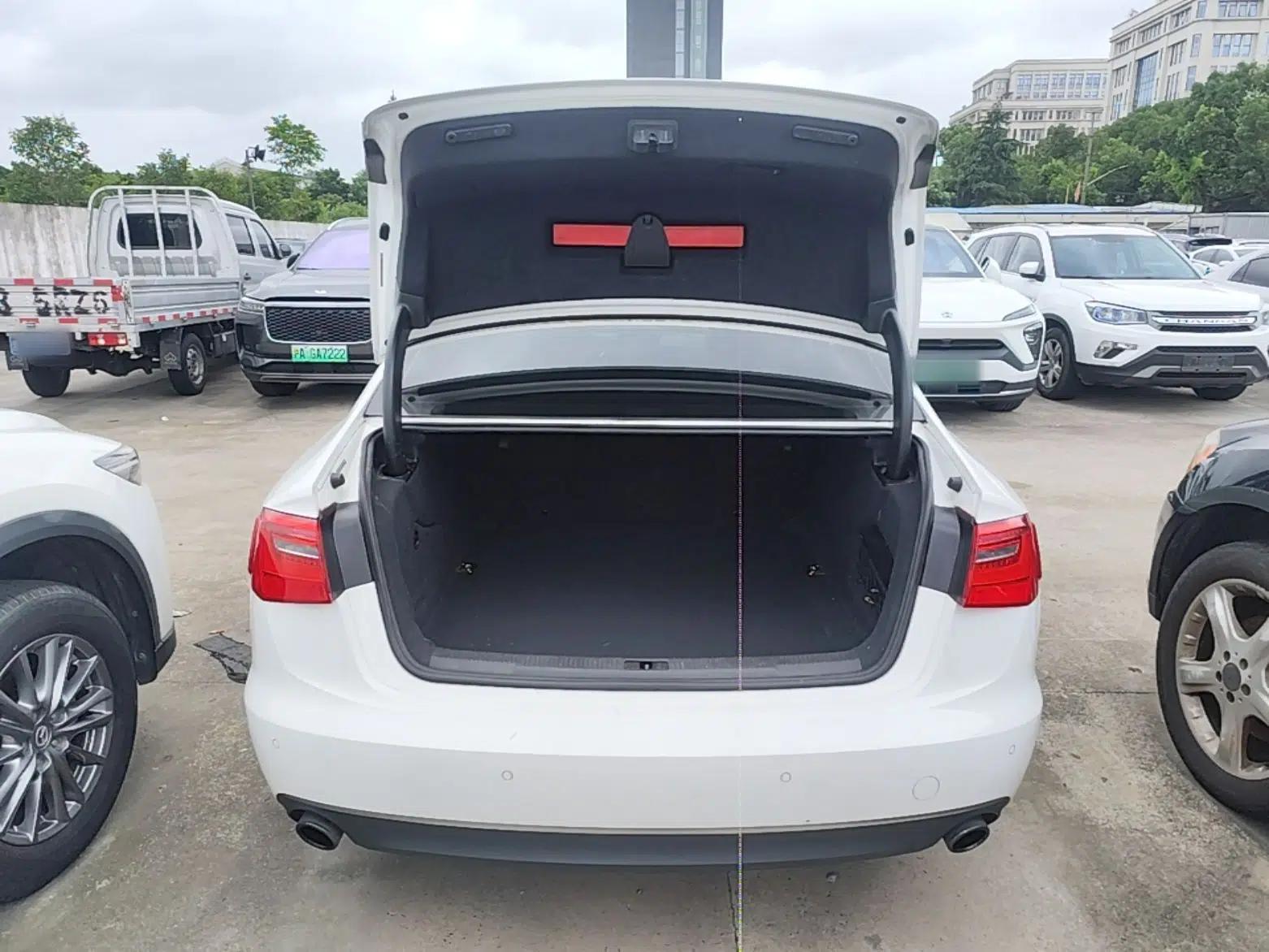 Audi A6L 2014 30 FSI Comfort Model — миниатюра 22