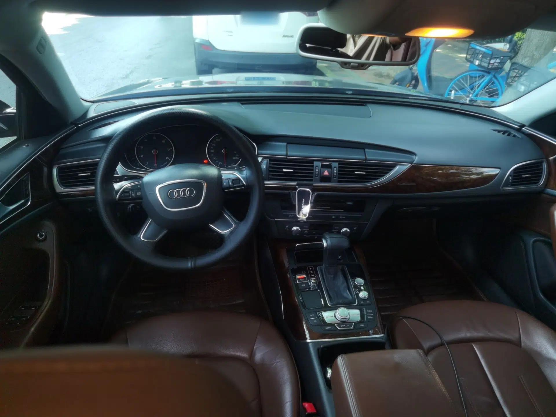 Audi A6L 2015 30 FSI Millionth Anniversary Comfort Model — миниатюра 9