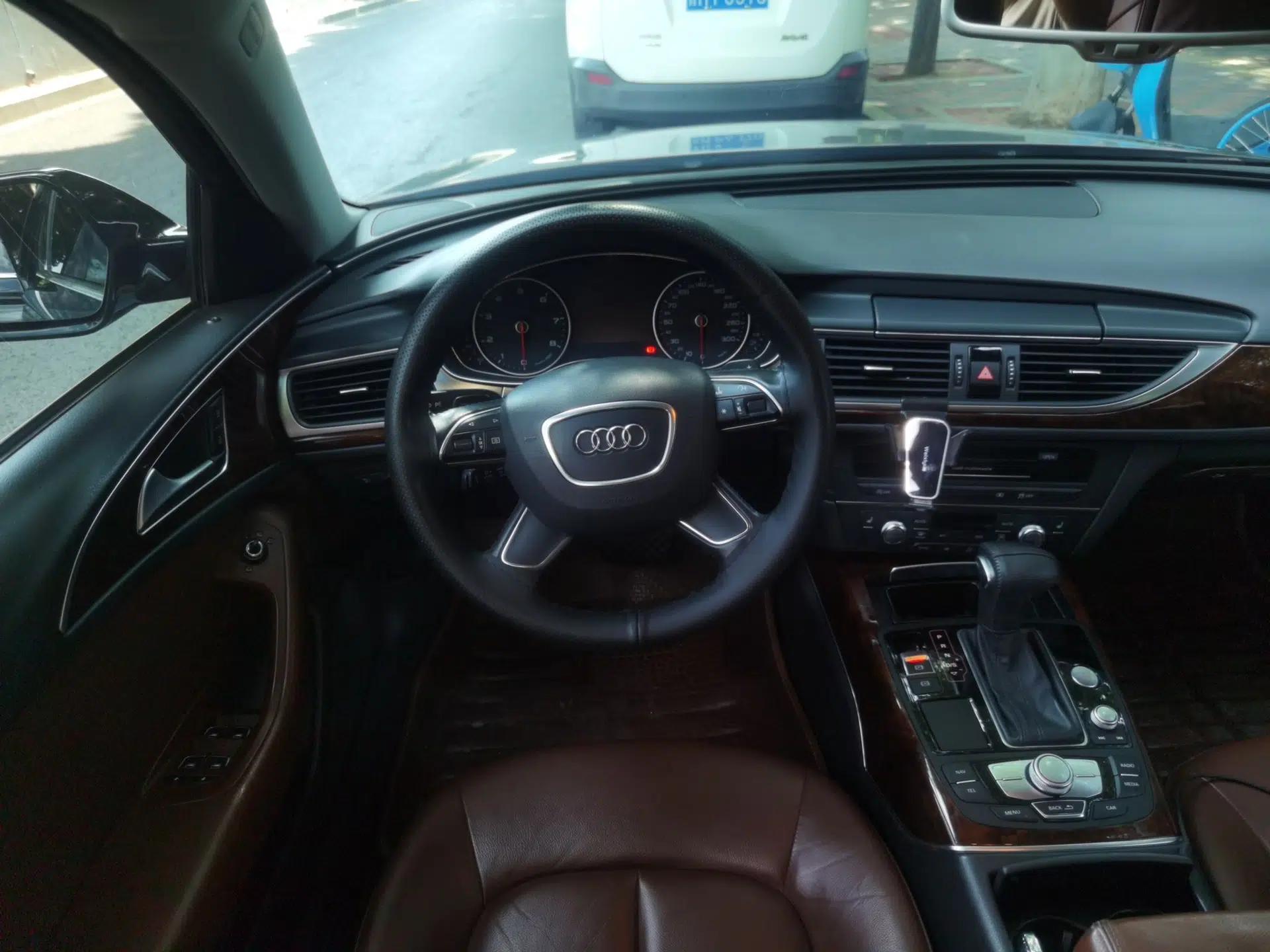 Audi A6L 2015 30 FSI Millionth Anniversary Comfort Model — миниатюра 10