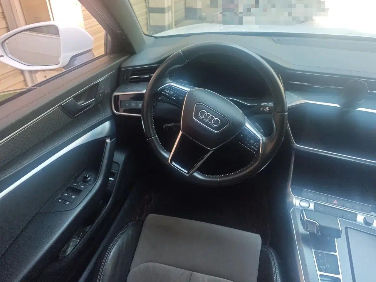Audi A6L 2019 40 TFSI Luxury Dynamic Model — миниатюра 10