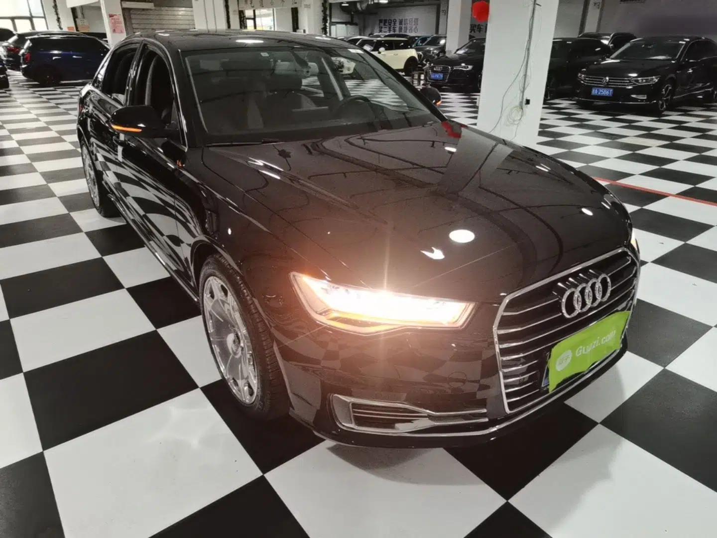 Audi A6L 2018 30th Anniversary Edition TFSI Trendy Model — миниатюра 3