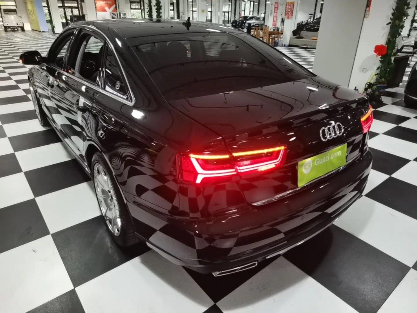 Audi A6L 2018 30th Anniversary Edition TFSI Trendy Model — миниатюра 4